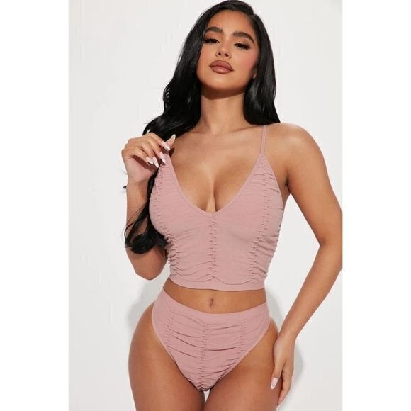 Bozzolo Sleep In With Me Seamless Ruched Bra and Thong Set Pink Size M/L RefFNB3 - Picture 2 of 14